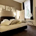 Logis Manoir De Fourcy Hotel