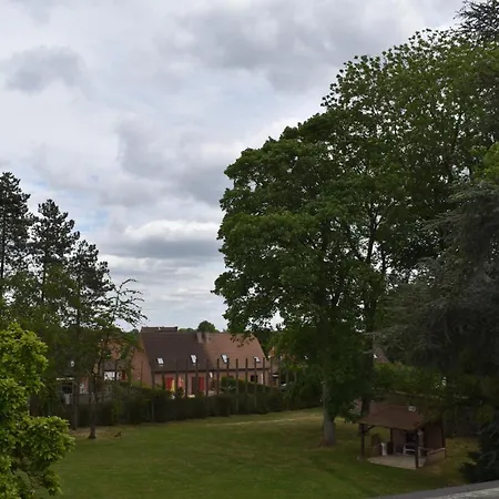 Hotel Logis Manoir De Fourcy 4*