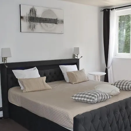 Logis Manoir De Fourcy