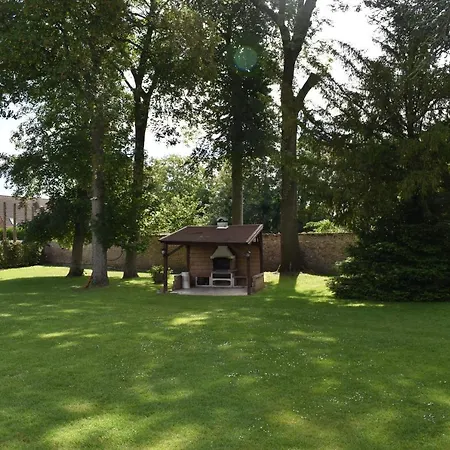 Logis Manoir De Fourcy Otel 4*