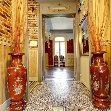 Hotel Logis Manoir De Fourcy 4*