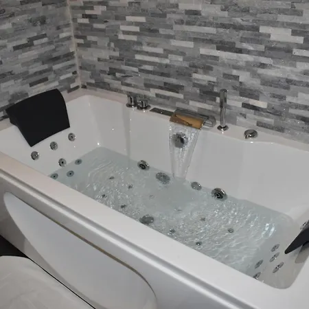 Logis Manoir De Fourcy 4* Corbehem