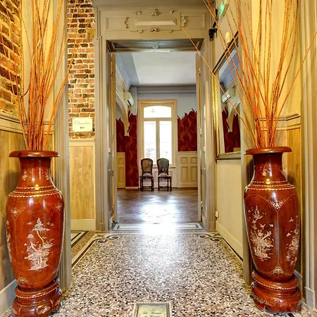 Logis Manoir De Fourcy 4*