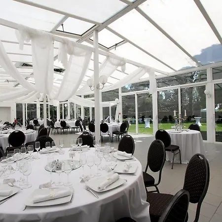 Logis Manoir De Fourcy Otel 4*