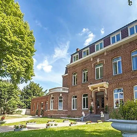 Отель Logis Manoir De Fourcy 4*