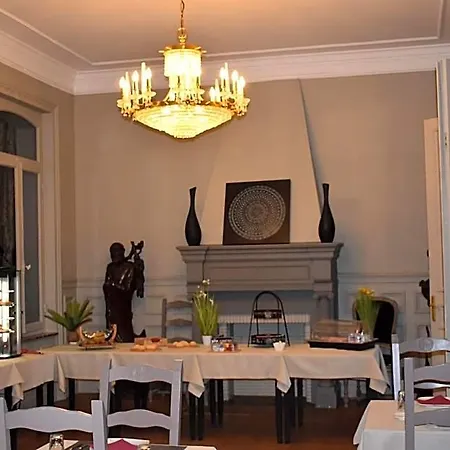 Logis Manoir De Fourcy Отель Corbehem