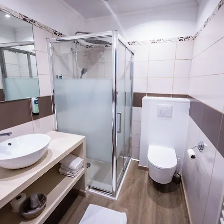 Logis Manoir De Fourcy Hotel 4*