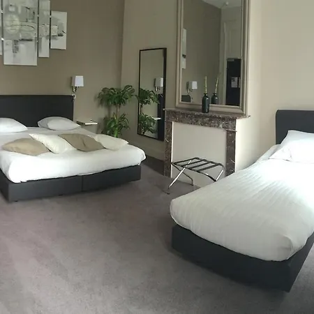 Logis Manoir De Fourcy 4*