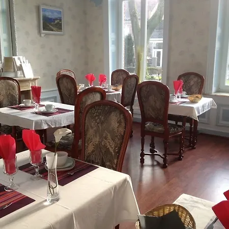 Logis Manoir De Fourcy Hotell