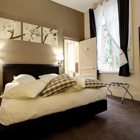 Logis Manoir De Fourcy Hotell