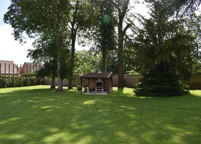 Logis Manoir De Fourcy Hotel 4*