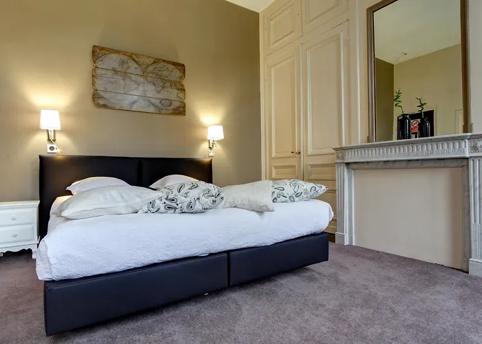 Hotel Logis Manoir De Fourcy