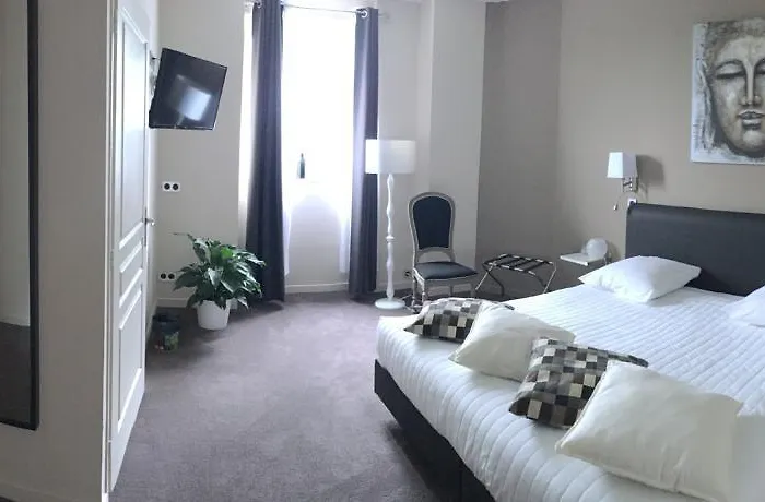 Logis Manoir De Fourcy 4*