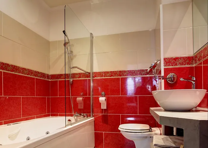 Logis Manoir De Fourcy Hotel