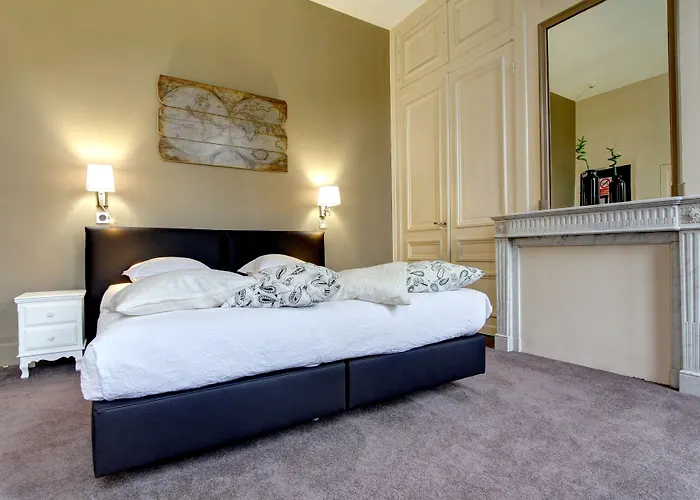 Logis Manoir De Fourcy 4*