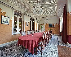 Logis Manoir De Fourcy