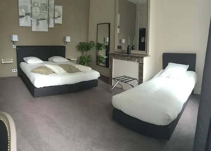 Logis Manoir De Fourcy 4*