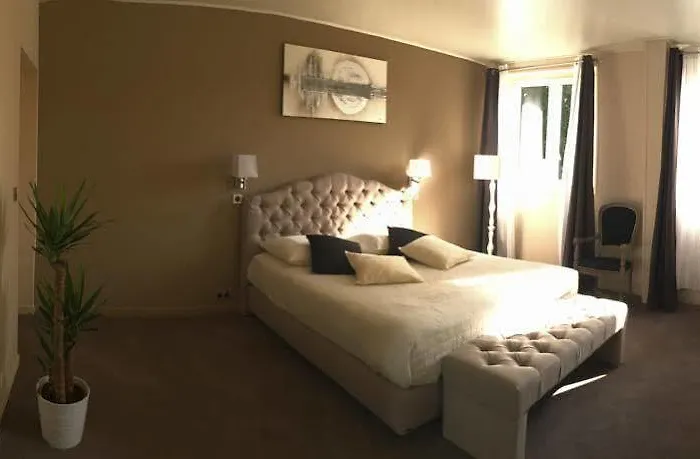 Logis Manoir De Fourcy